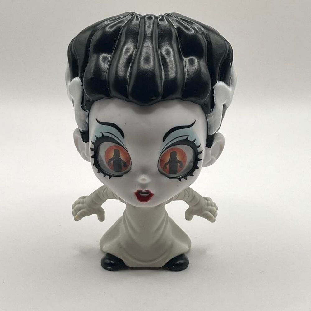 Pop-mart Action-figures-playsets